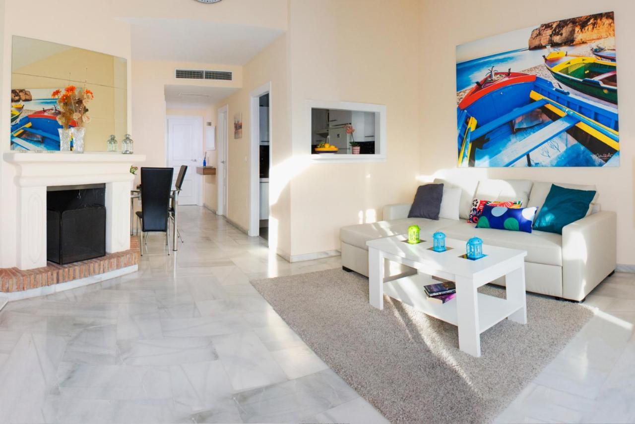 בנאלמדנה Puerto Marina Luxury Apartment With Sea Views מראה חיצוני תמונה
