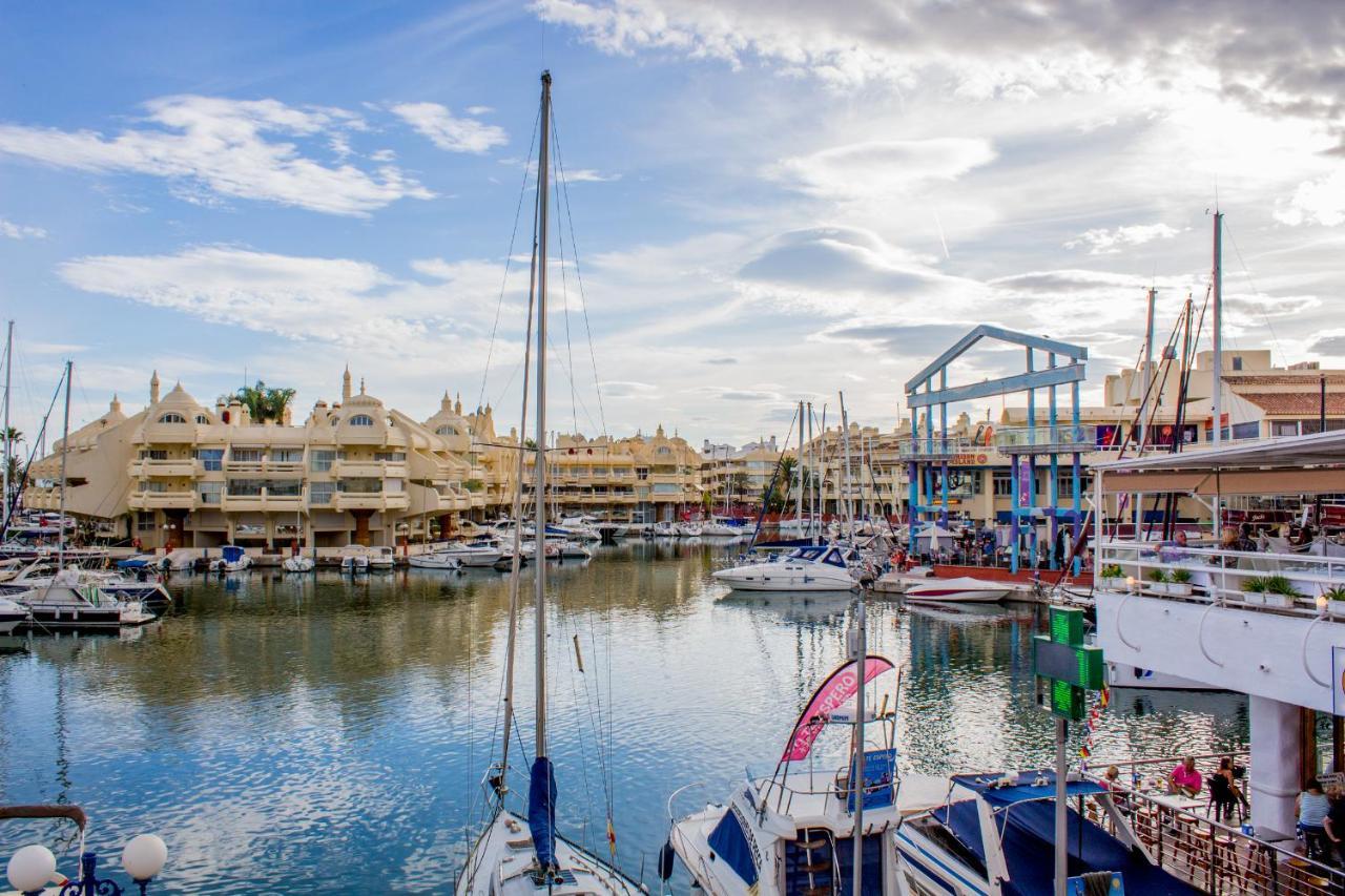 בנאלמדנה Puerto Marina Luxury Apartment With Sea Views מראה חיצוני תמונה
