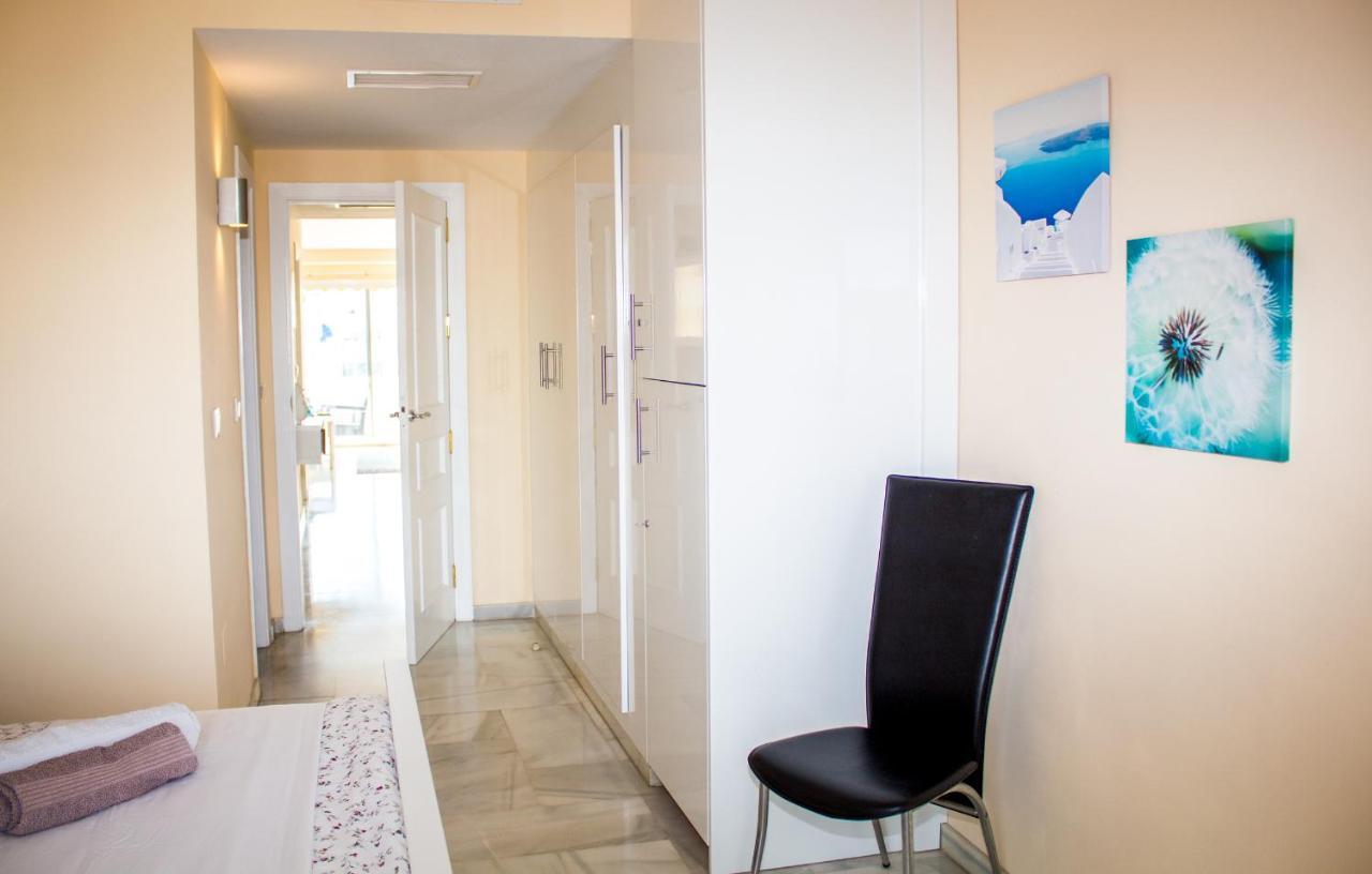 בנאלמדנה Puerto Marina Luxury Apartment With Sea Views מראה חיצוני תמונה