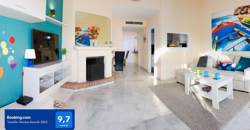 בנאלמדנה Puerto Marina Luxury Apartment With Sea Views מראה חיצוני תמונה