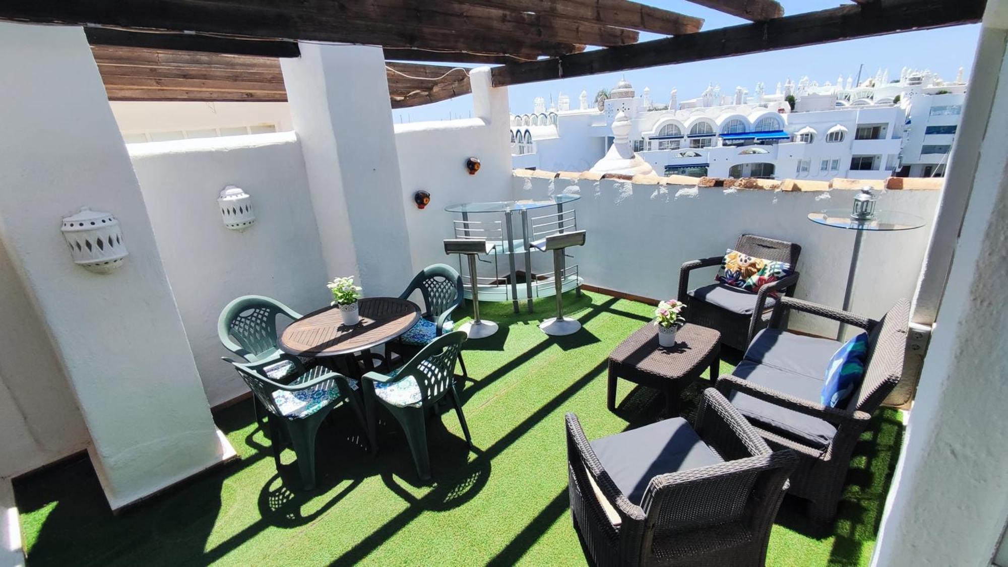 בנאלמדנה Puerto Marina Luxury Apartment With Sea Views מראה חיצוני תמונה